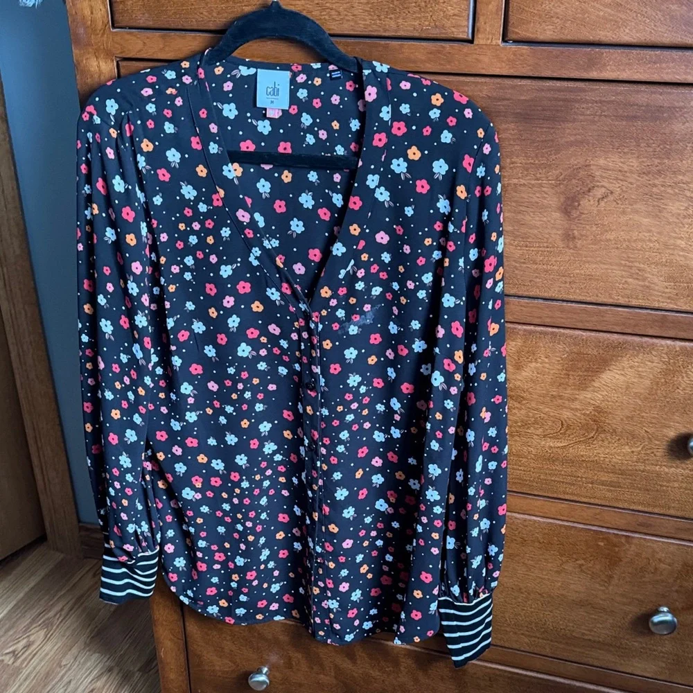 Cabi Cheerful Blouse - Picture 2 of 3